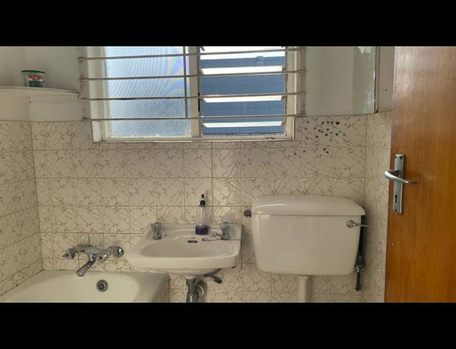 3 BEDROOM FLAT FOR SALE IN GLENWOOD